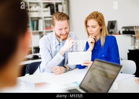 Business people working in office Banque D'Images