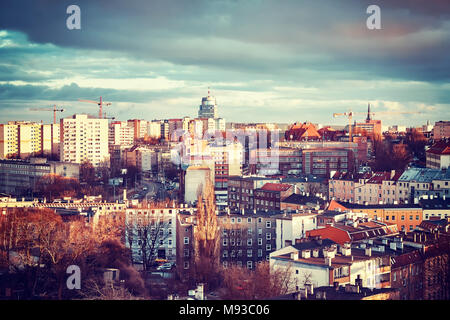 La ville de Szczecin, au coucher du soleil photo aux tons de couleur, en Pologne. Banque D'Images