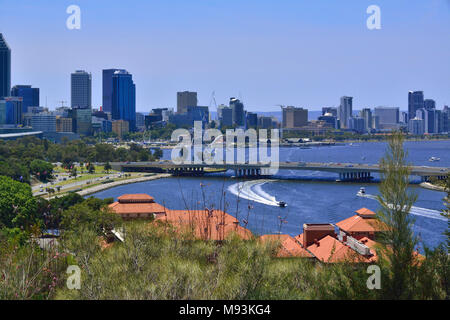 Sur la ville de Perth et la rivière Swan de Kings Park et le Jardin botanique de l'ouest de l'Australie Banque D'Images