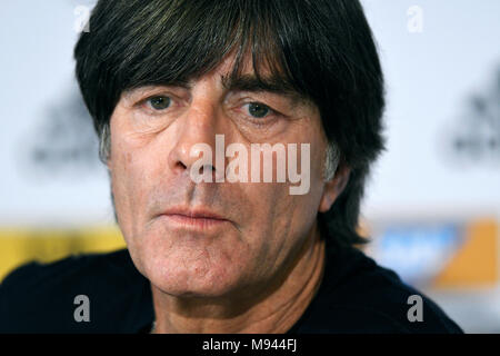 Conférence de presse avec headcoach allemand Joachim Jogi Löw. Banque D'Images