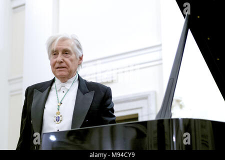 Le pianiste Joaquín Achúcarro se joint à l'Académie Royale des Beaux-arts de San Fernando à Madrid, Espagne. Avec : Joaquin Achucarro, Joaquín Achúcarro Où : Madrid, Communauté de Madrid, Espagne Quand : 18 Feb 2018 Crédit : Oscar Gonzalez/WENN.com Banque D'Images