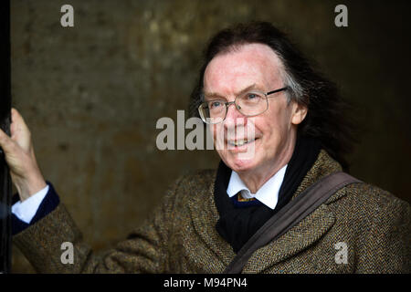 Oxford, UK. 22 mars, 2018. Ronald Hutton au Festival littéraire d'Oxford WEEK-END FT.22 mars 2018. Oxford . British Academy Conférence - La sorcière : Histoire de la peur à la Ronald Hutton, Sheldonian Theatre. Richard Cave Photography/Alamy Crédit : Richard Cave/Alamy Live News Banque D'Images