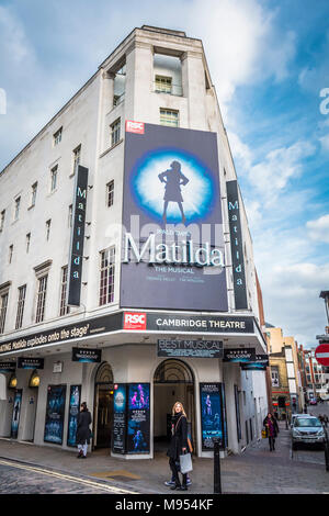 De Roald Dahl, Matilda the musical, au Cambridge Theatre dans le West End de Londres, UK Banque D'Images