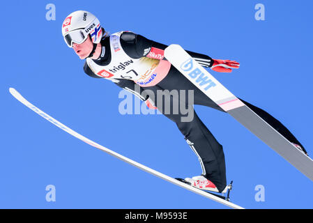 Planica, en Slovénie. Mar 22, 2018. Daniel Andre Tande de Norvège s'élance dans l'air au cours de la qualification au FIS Planica finales de la Coupe du monde de saut à ski le 22 mars 2017 à Planica, en Slovénie. Credit : Rok Rakun/Pacific Press/Alamy Live News Banque D'Images