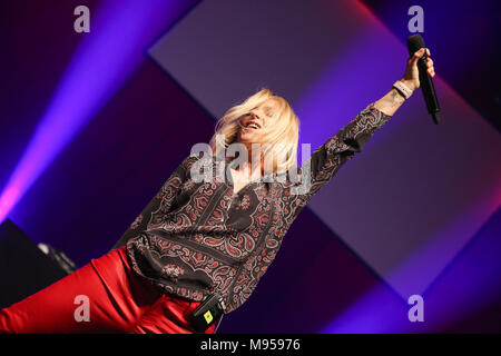 Essen, Allemagne, 3e Mar, 2018. Michelle, chanteuse allemande schlager, vrai nom Tanja Gisela Hewer, connu succès 'Wer Liebe lebt' ou 'Paris', l'exécution à l'événement 2018 Hallengaudi parti Wetzlarer. Crédit : Christian Lademann Banque D'Images