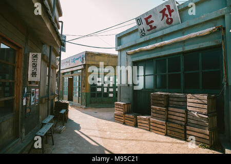 Ulsan, Corée - Février 9, 2017 : l'architecture ancienne et rue dans Jangsaengpo village à partir de 1960 à 1970 Banque D'Images