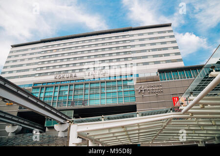 Kokura, JAPON - 27 mai 2015 : la gare de Kokura Kitakyushu en ville Banque D'Images