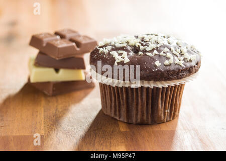 Délicieux muffins au chocolat et chocolat. Banque D'Images