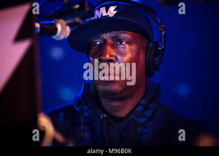 Norvège, Oslo - le 21 février 2018. Le rappeur américain, DJ et le parolier Grandmaster Flash effectue un concert live au Parkteatret à Oslo. (Photo crédit : Gonzales Photo - Terje Dokken). Banque D'Images