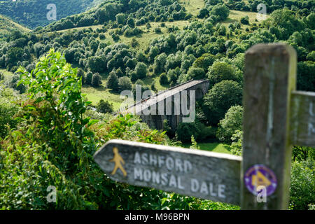 Dale Monsal dans le Derbyshire Peak District en Angleterre Banque D'Images