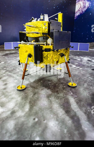 Lunar Lander chinois Chine exposition au modèle d'exploration de l'espace cas à Hong Kong Banque D'Images