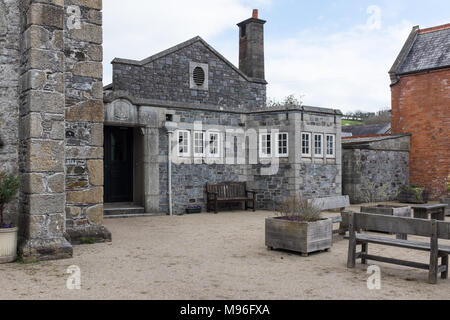 Chapelle Saint-Laurent à Ashburton Devon, qui était auparavant une chapelle chantry et, par la suite, une école de grammaire et est maintenant un centre communautaire Banque D'Images