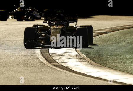 Melbourne, Australie. Mar 23, 2018. Sport Automobile : Championnat du Monde de Formule 1 de la FIA 2018, Melbourne, Victoria : mécaniques : Formule 1 Grand Prix d'Australie 2018 Rolex, # 55 Carlos Sainz (ESP), Renault, Crédit : dpa/Alamy Live News Banque D'Images