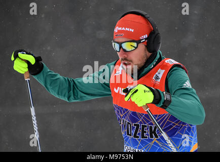 Schonach, Allemagne. Mar 23, 2018. 23 mars 2018, l'Allemagne, l'Allemagne Stühlingen : Johannes Rydzek trains pour la Coupe du monde de combiné nordique. Crédit : Patrick Seeger/dpa/Alamy Live News Banque D'Images