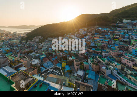 Avis de Busan Gamcheon Culture Village à Busan, Corée du Sud. Banque D'Images