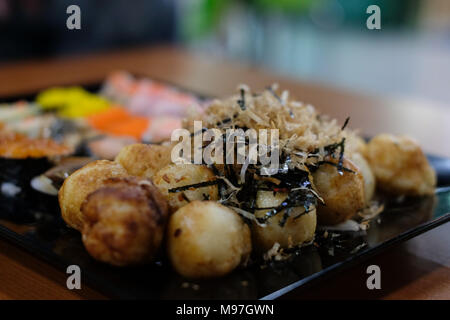 Poulpe takoyaki ball. nourriture japonaise. délicieux barbecue snack du japon Banque D'Images