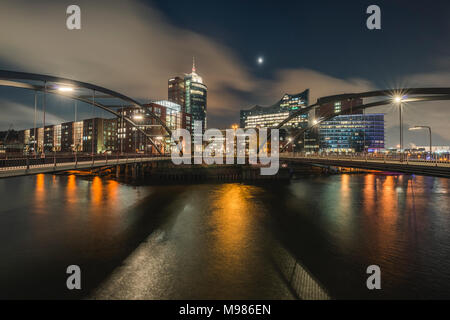 Allemagne, Hambourg, Hafencity, vue de Vorsetzen à Elbe Philharmonic Hall Banque D'Images