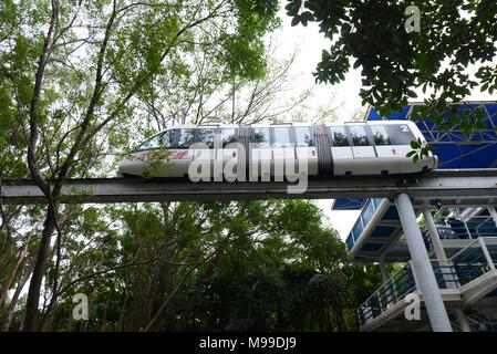 La ligne heureux est une ligne de monorail dans le centre de Shenzhen Banque D'Images