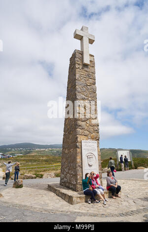 Sintra. Portugal - 26 juin 2016 : signe en forme de croix à Cabo da Roca Banque D'Images