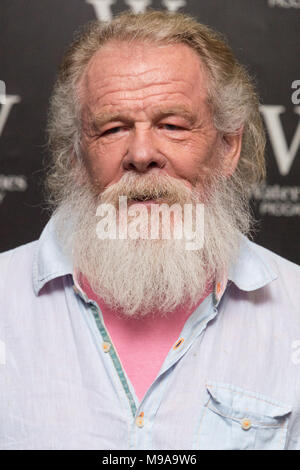 Londres, Royaume-Uni. 23 mars, 2018. L'acteur américain Nicke Nolte assiste à une séance de signature pour son Waterstones rebelle autobiographie, Ma vie en dehors des lignes, London, UK Crédit : Raymond Tang/Alamy Live News Banque D'Images