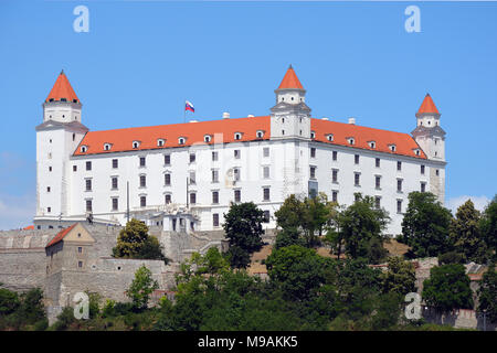 Bratislava, Slovaquie - 14 juin 2017 : Le château dans la capitale slovaque Bratislava - Slovaquie. Banque D'Images