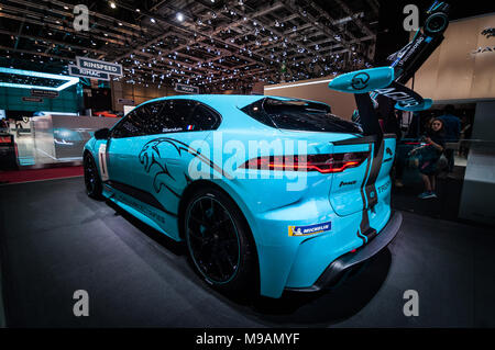 Genève, SUISSE - Le 17 mars 2018 : JAGUAR JE PACE E TROPHY Superfast sports car présenté lors de la 88e Salon International de l'Automobile de Genève. Banque D'Images