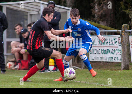 Port Talbot Town Terrain Jordanie attaques Pike vers le bas de l'aile gauche. Goytre v Port Talbot Town. Banque D'Images