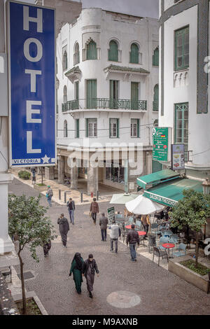 L'architecture coloniale espagnole (El Ensanche), l'avenue Mohammed V, Tétouan. Maroc Banque D'Images