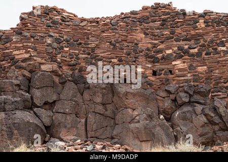 La maçonnerie à l'aide de scories et fantastique, la citadelle de grès 1100 AD, Wupatki National Monument, Arizona Banque D'Images