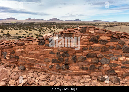 La maçonnerie à l'aide de scories et fantastique, la citadelle de grès 1100 AD, Wupatki National Monument, Arizona Banque D'Images