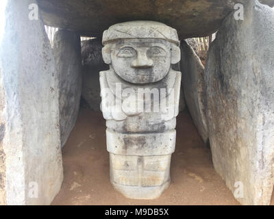 Les statues, les idoles de San Augustin - Parc archéologique de San Augustin, Colombie - Banque D'Images