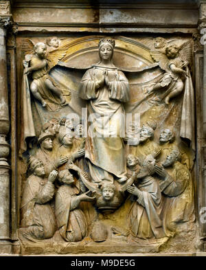 Retable 'Scènes de la vie de la Vierge', Détail 1557 286 x 312 x 31 cm Le Portugal, Portugais, Coimbra, ( Triptyque de João de Ruão, six panneaux - L'Adoration des Mages, l'Adoration des bergers, la Visitation, la Vierge de compassion, la présentation au Temple et la Fuite en Égypte. ) Banque D'Images