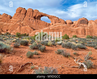 Skyline arch dans Arches national park près de Moab, Utah Banque D'Images