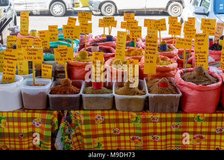 Fruits et d'épices cale au marché Saint-Antoine de Guadeloupe Banque D'Images