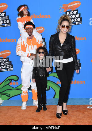 25 mars 2018 - Inglewood, CA, États-Unis - 24 mars 2018 - Inglewood, Californie - Canon marocain, Nick Cannon, Monroe Cannon, Mariah Carey. De 2018 Nickelodeon Kids' Choice Awards qui ont eu lieu pendant le Forum. Crédit photo : Birdie Thompson/AdMedia (crédit Image : © Birdie Thompson/AdMedia via Zuma sur le fil) Banque D'Images