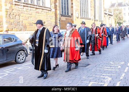 Northampton. Royaume-uni Dimanche 25 Mars. Un service commémoratif à l'église All Saints pour le 100e anniversaire de la mort de l'ancien joueur de Northampton town football Walter Tull et l'armée britannique de la toute première black officier à commander les troupes blanches, Sous-lieutenant Walter Tull est mort alors qu'il participait au combat près d'Arras, dans le Nord de la France. Il était de 29. Credit : Keith J Smith./Alamy Live News Crédit : Keith J Smith./Alamy Live News Banque D'Images