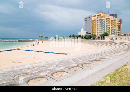Sunset Beach à Okinawa, Japon Banque D'Images
