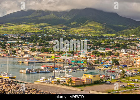 Bateaux dans le port, Basseterre, Saint Kitts, West Indies