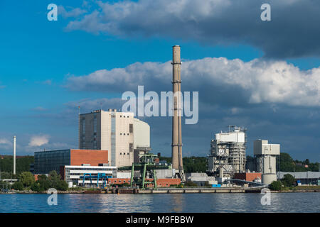 Le charbon- fondé power station au Fjord de Kiel, Kiel, Schleswig-Holstein, Allemagne, Europe Banque D'Images