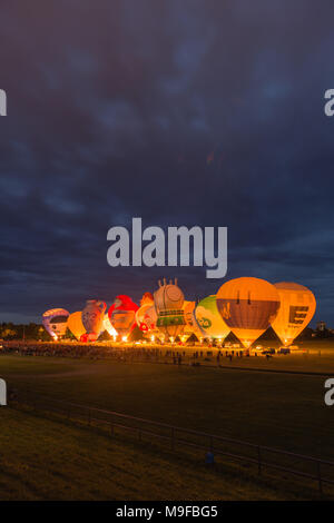 'Nuit' des ballons, pendant les "Kieler Woche" ou "Semaine de Kiel", le plus grand événement dans le monde de la voile, Kiel, Schleswig-Holstein, Allemagne, Europe Banque D'Images