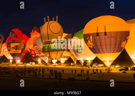 'Nuit' des ballons, pendant les "Kieler Woche" ou "Semaine de Kiel", le plus grand événement dans le monde de la voile, Kiel, Schleswig-Holstein, Allemagne, Europe Banque D'Images