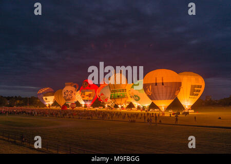 'Nuit' des ballons, pendant les "Kieler Woche" ou "Semaine de Kiel", le plus grand événement dans le monde de la voile, Kiel, Schleswig-Holstein, Allemagne, Europe Banque D'Images