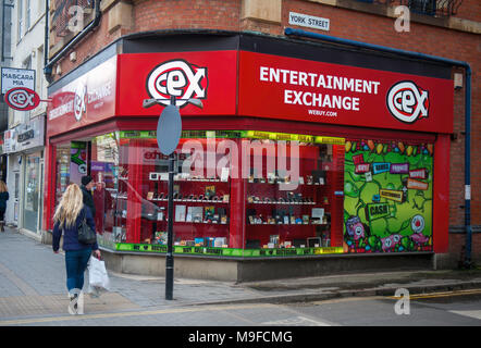 CEX Entertainment Exchange complète shop Banque D'Images