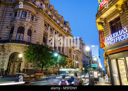 Buenos Aires Argentina,Avenida Cordoba,Galerias Pacifico,Centro Naval,social club,bâtiments,extérieur,extérieur,extérieur,architecture,crépuscule,rue Traf Banque D'Images