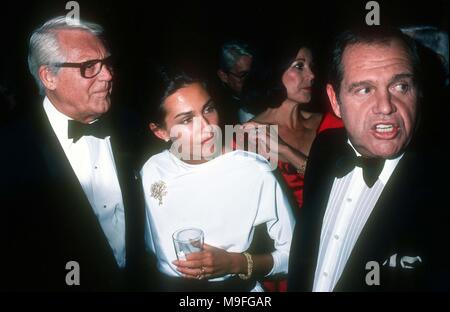 Cary Grant Barbara Harris (Grantâ€™5e femme) Allan King 1981 Photo de John Barrett/PHOTOlink. Banque D'Images