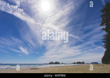 Vue sur le ciel de Long Beach, Tofino (Colombie-Britannique) Banque D'Images