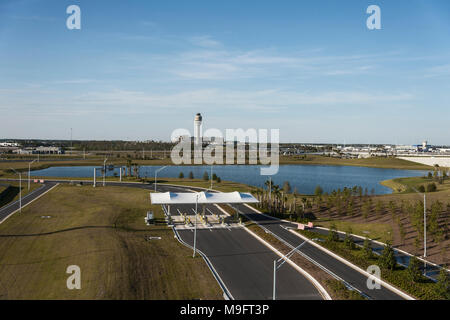 La tour de contrôle de l'Aéroport International d'Orlando Banque D'Images