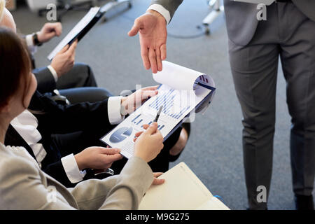 En séance d'analyse d'affaires Banque D'Images