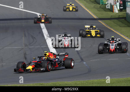 Melbourne, Australie. Mar 25, 2018. Max VERSTAPPEN (NED), l'Aston Martin Tag Heuer Red Bull RB14, au cours de l'action 2018 Championnat de Formule 1 à Melbourne, Grand Prix d'Australie, du 22 au 25 mars - Photo : Championnat du Monde de Formule 1 de la FIA 2018, Melbourne, Victoria : mécaniques : Formule 1 2018 Rolex Grand Prix d'Australie, l'utilisation de crédit dans le monde entier | : dpa/Alamy Live News Banque D'Images