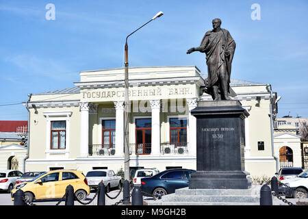 Taganrog, Russie - 11 mars 2015 : Monument à l'empereur Alexandre I. Le monument conçu par Ivan Martos a été érigée en 1830, démoli en 1920, Banque D'Images
